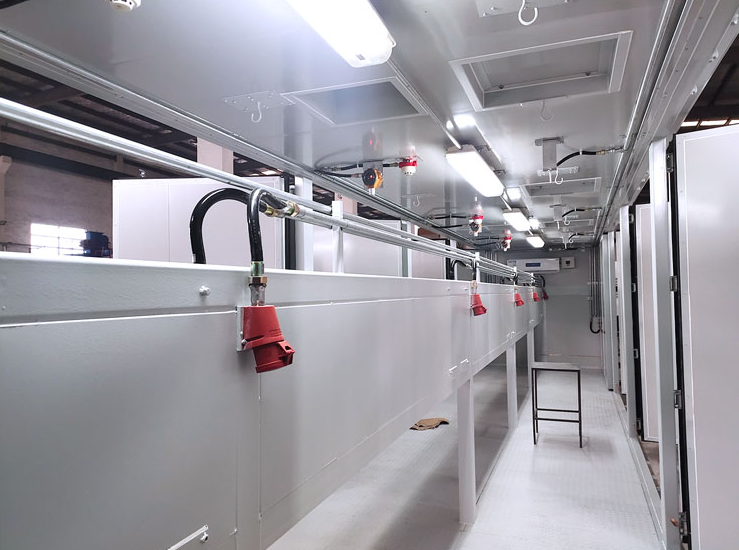 The outdoor battery charging container is designed to solve the problem of safe charging of batteries for various electric vehicles, energy storage systems and other equipment that require outdoor charging.
